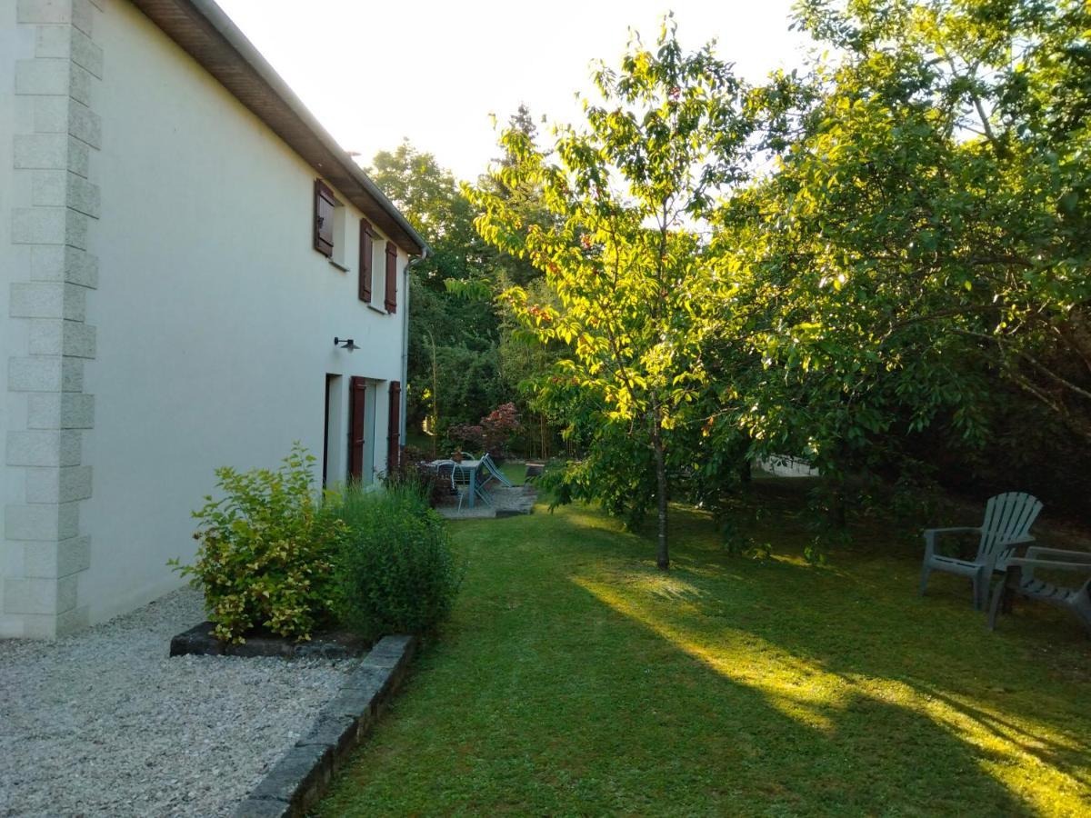 Au Saint-Amand Bed & Breakfast Poissons Exterior photo